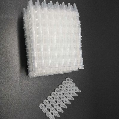 0.1mL materiales consumibles bajos claros del laboratorio médico del tubo de los tubos de la polimerización en cadena 8-Strip ninguna cubierta